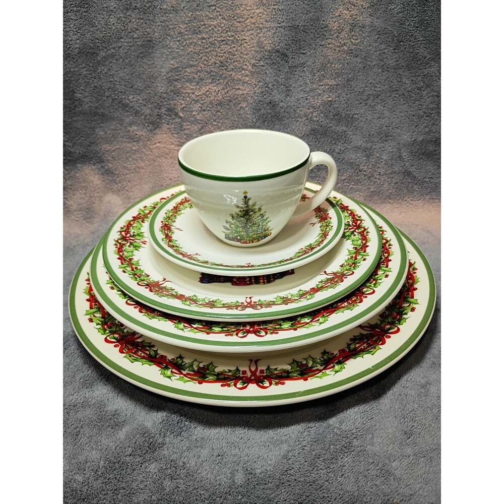 Christopher Radko Traditions Holiday Celebrations Set 4 Dinner Plates Christmas - Picture 10 of 10